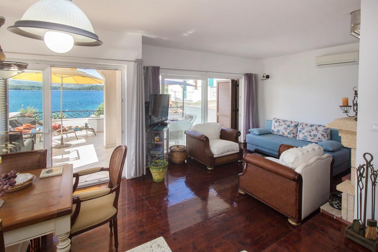 Sea Breeze - Front Sea Apartment Žaborić Exterior foto